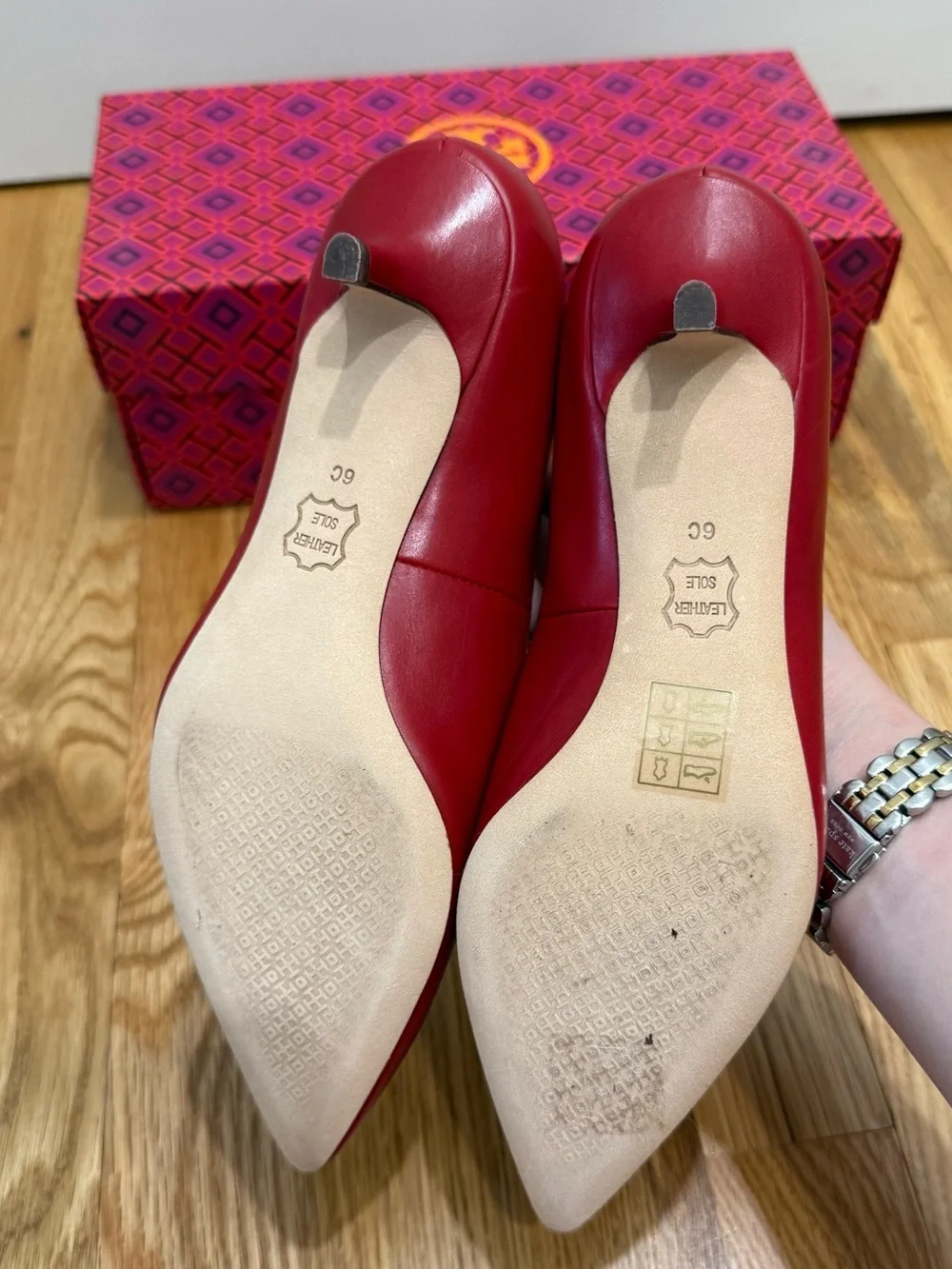 NIB New Tory Burch Elizabeth 40mm Kitten Heel Pump Dark Redstone Size 6C